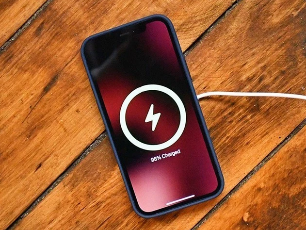 曲松苹果手机维修分享iPhone 12可以随便充电吗 